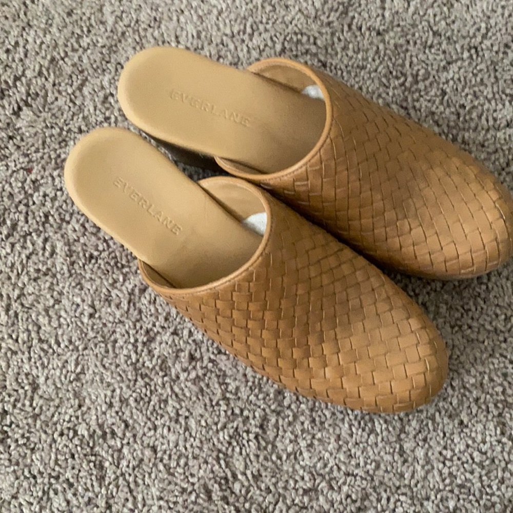 Everlane clog like new